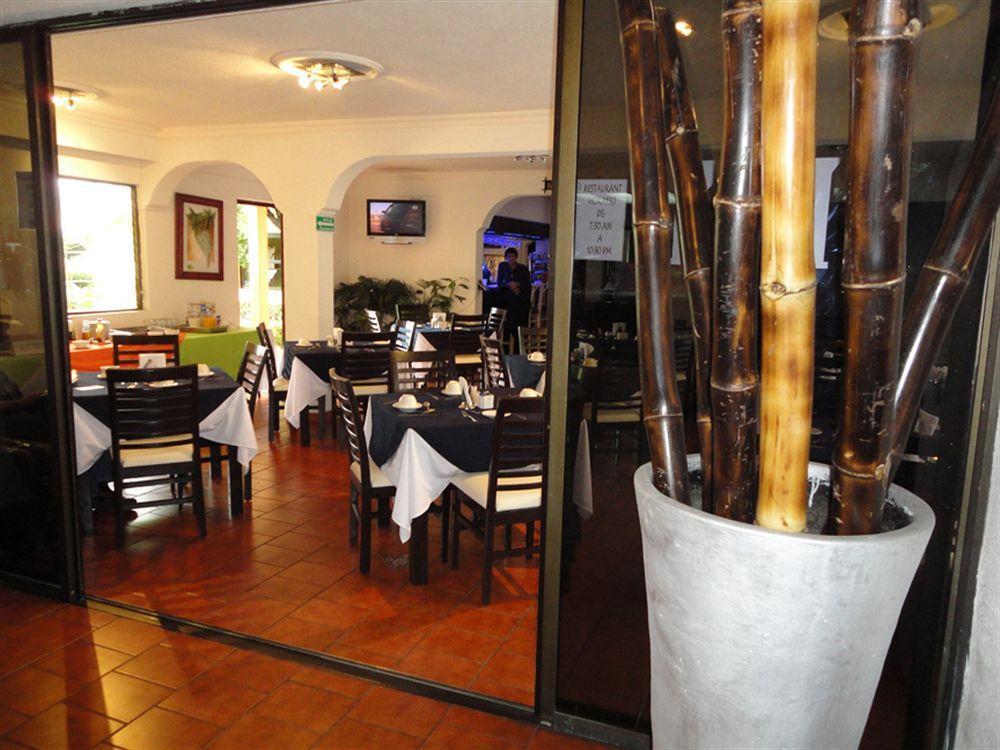 Hotel Puerta Del Sol Guadalajara Zapopan Restaurant photo
